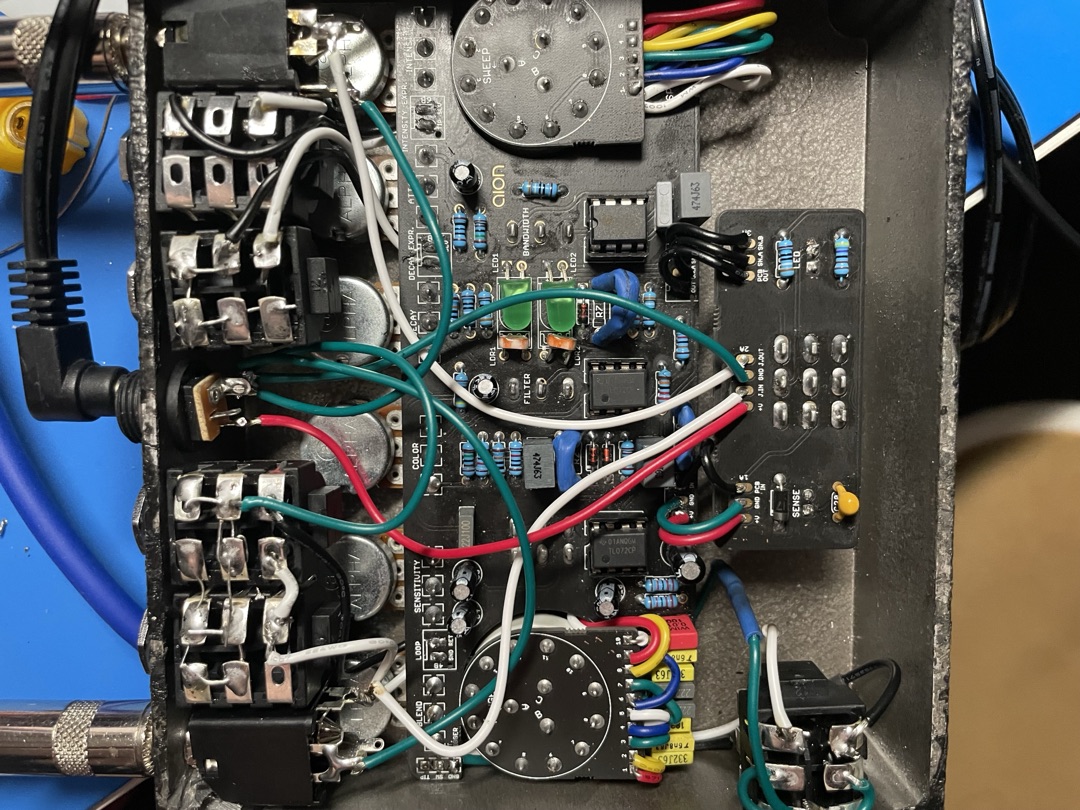 Detail of the Auto Filter's controls