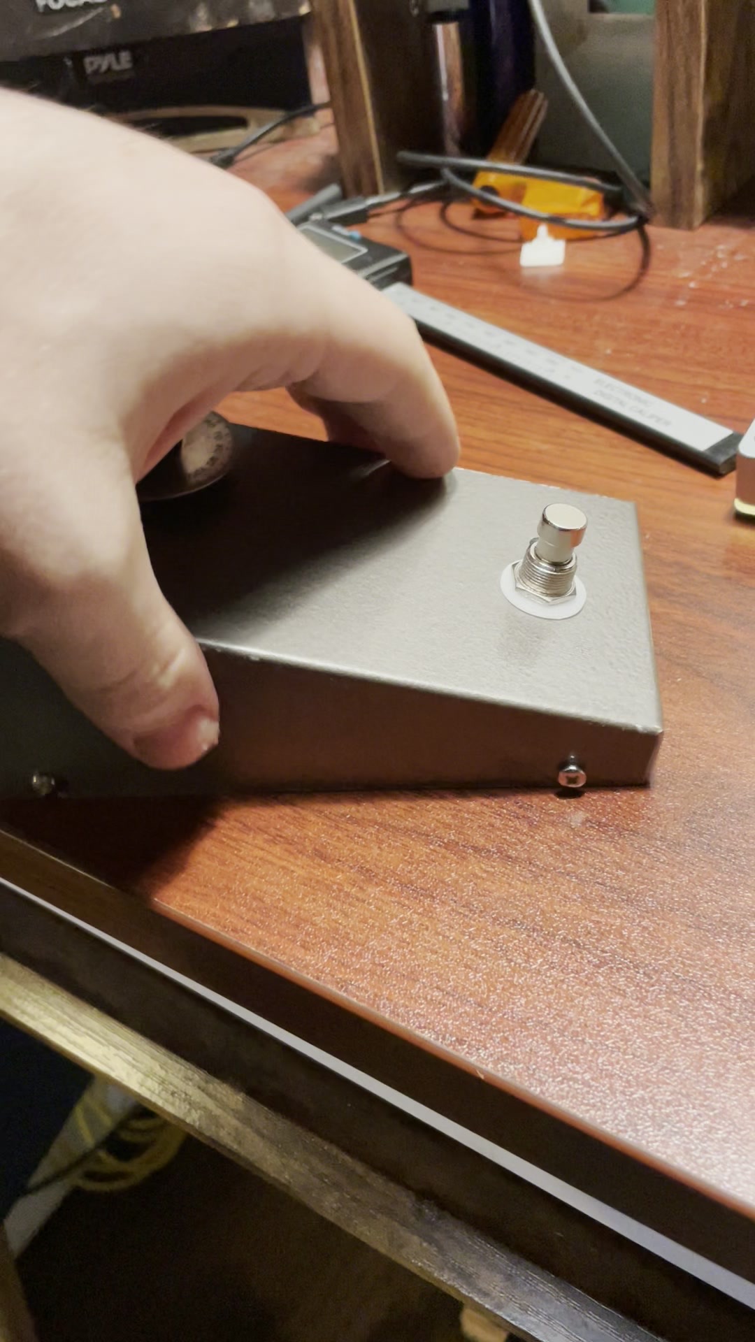 The Drain Mk.I from behind, showing the wedge profile of the enclosure